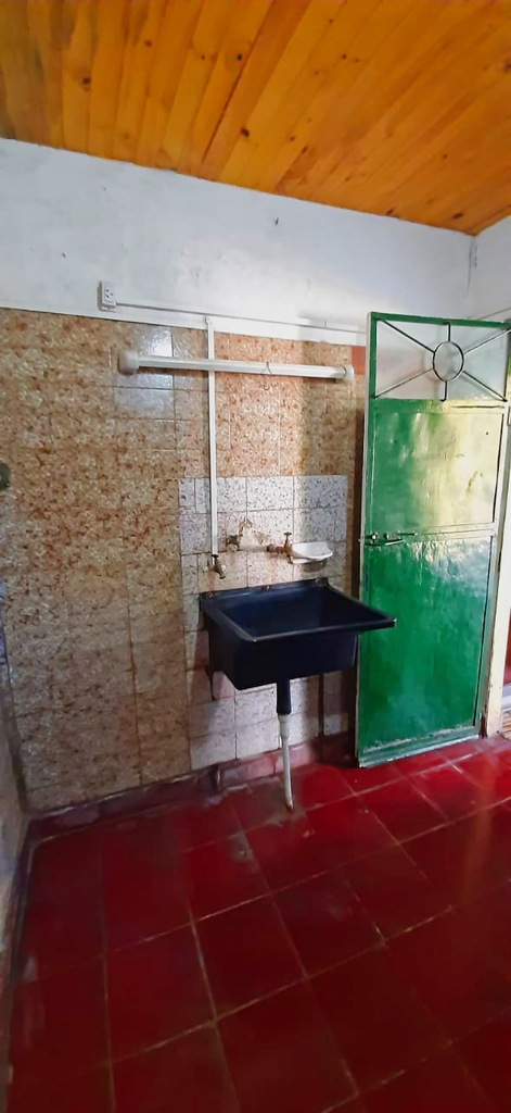 WhatsApp Image 2025-10-16 at 09.04.07