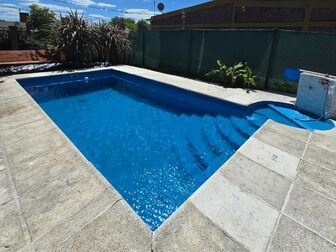 vivienda-equipada-con-piscina-barrio-el-brillante-san-jose (2)