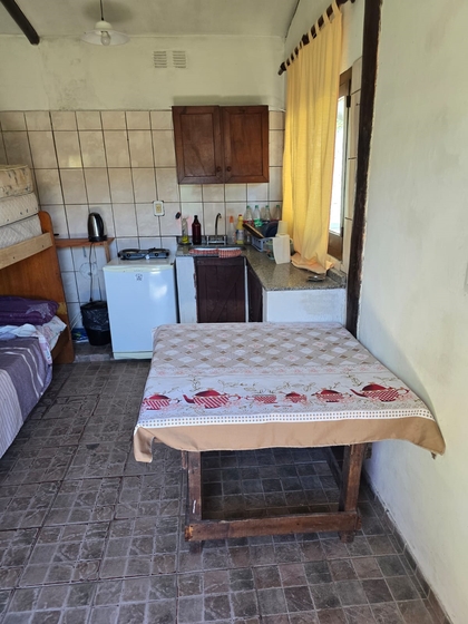 vivienda-equipada-con-piscina-barrio-el-brillante-san-jose (5)