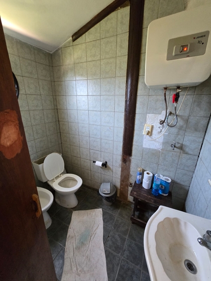 vivienda-equipada-con-piscina-barrio-el-brillante-san-jose (7)