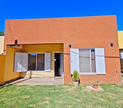 casa-una-planta-con-parrilla-zona-residencial-san-jose (21)