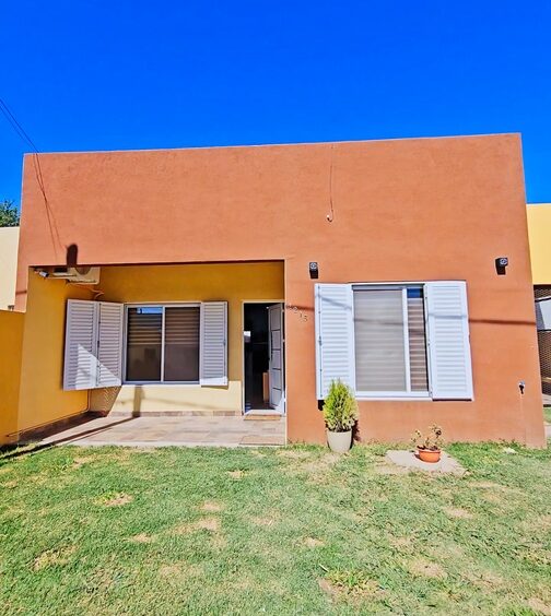 casa-una-planta-con-parrilla-zona-residencial-san-jose (21)