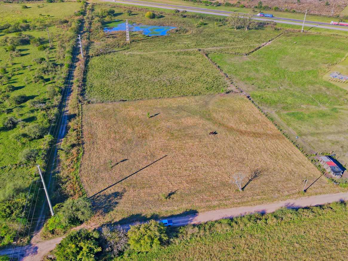 Vista aérea de propiedad 100x100 metros en venta – 1 hectárea San José, Entre Ríos