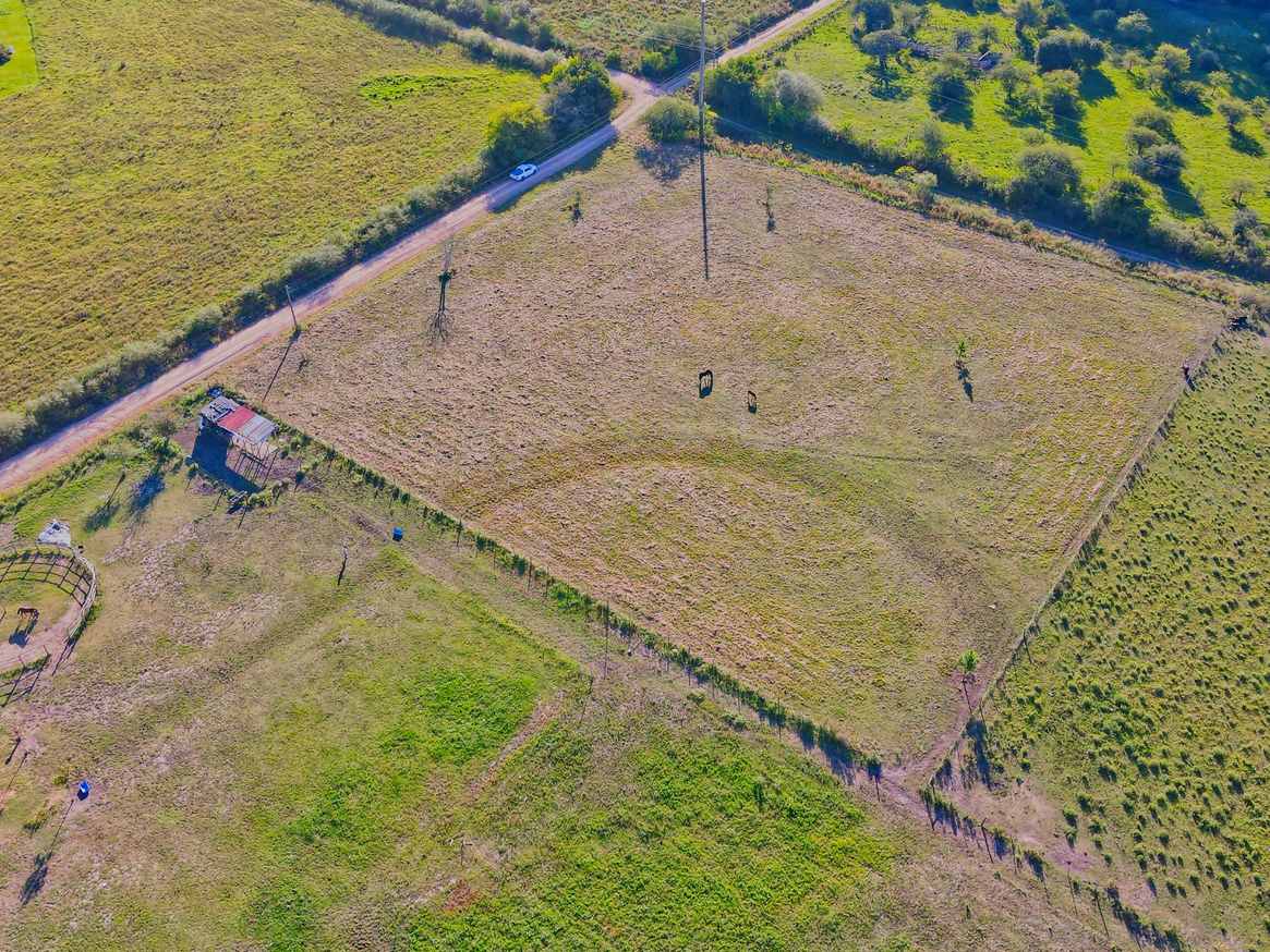 Fracción de 1 hectárea (100x100 m) a la venta en San José, Entre Ríos – Vista aérea del terreno